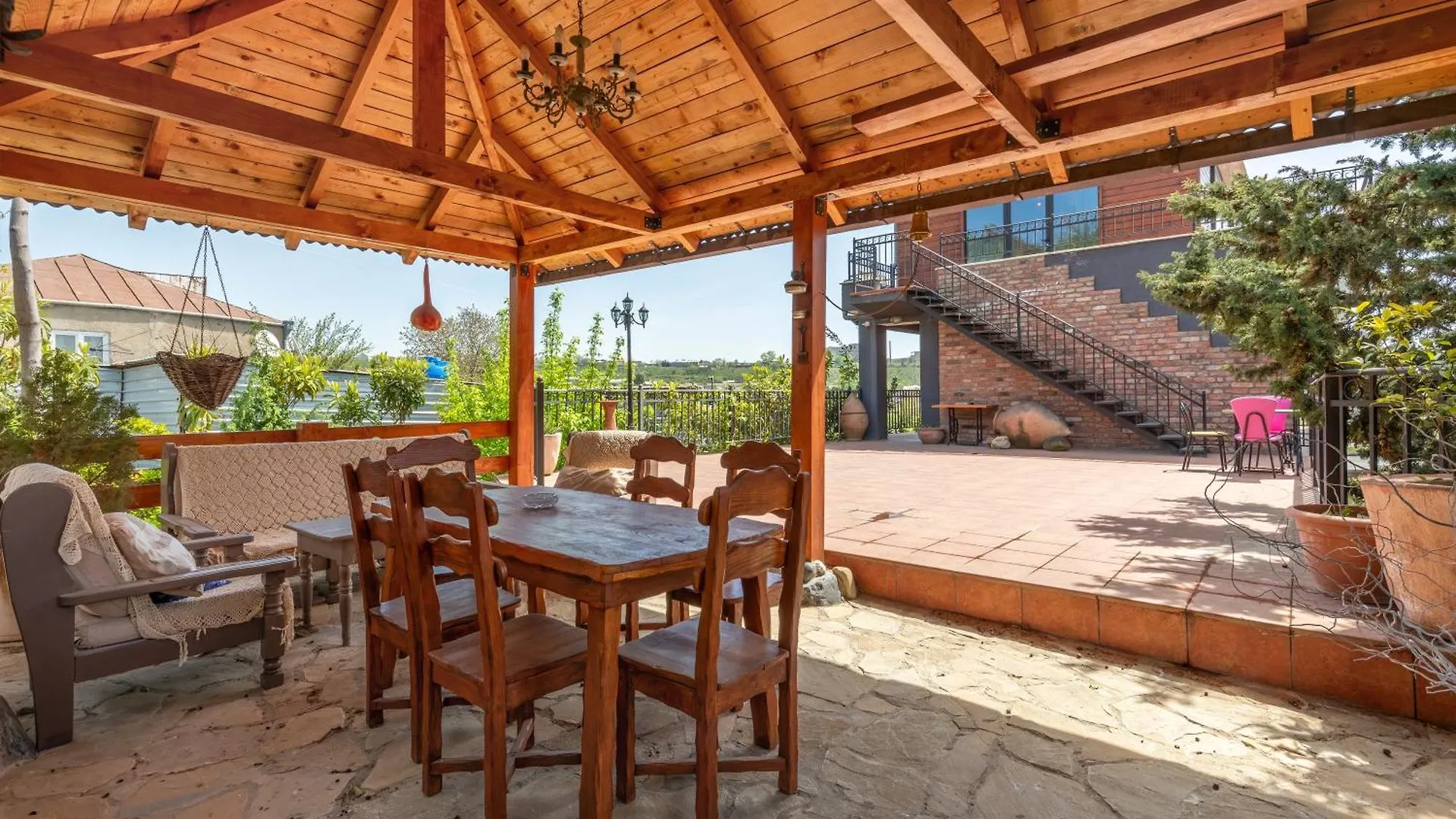 Private Modern Villa With Tennis Court Тбилиси 0*,